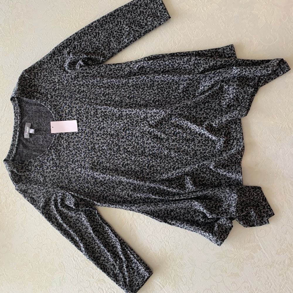 Neiman Marcus Leopard Print 3/4 Sleeve Top